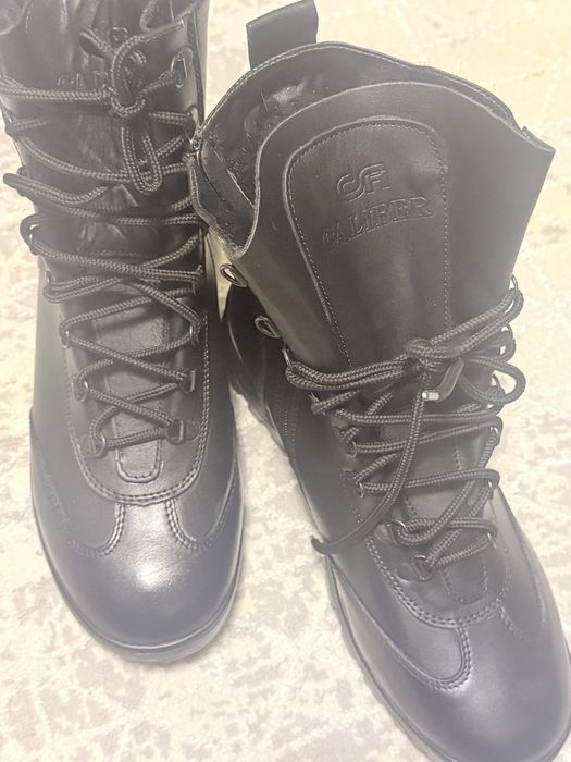 Продам новые кожанные берцы