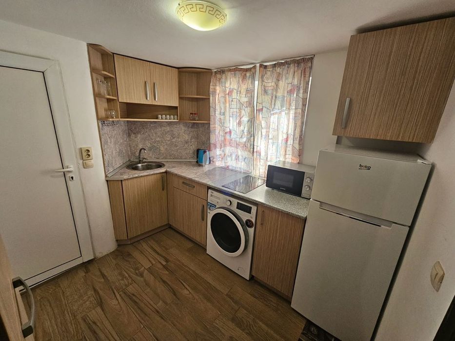 Продава се Едностаен апартамент в Варна, Христо Ботев - 17 кв.м за 3235 €/кв.м - Снимка #4