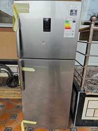 Продаётся Холодильник Samsung RT35K5440S8