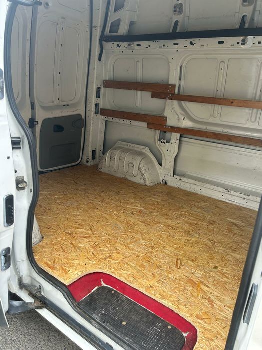 Duba Opel vivaro