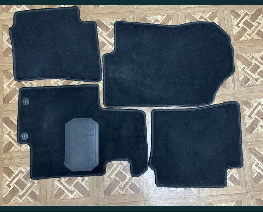 Поодам полики на Hyndai Bayon