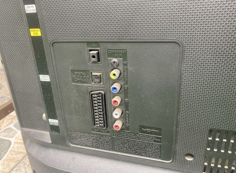 Playstation4+televizor+proiector+2 manete+5 jocuri CITIȚI ATNET