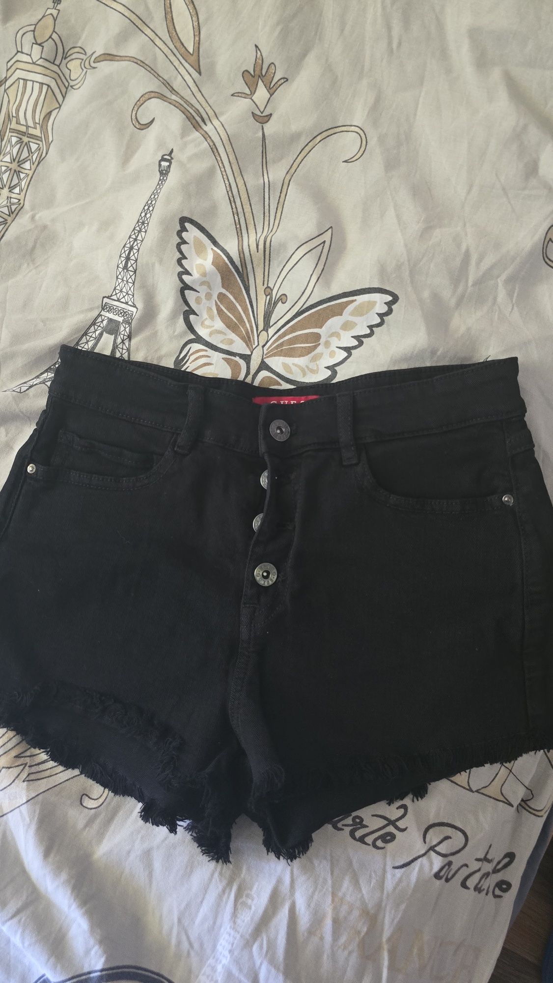 Къси панталони Guess