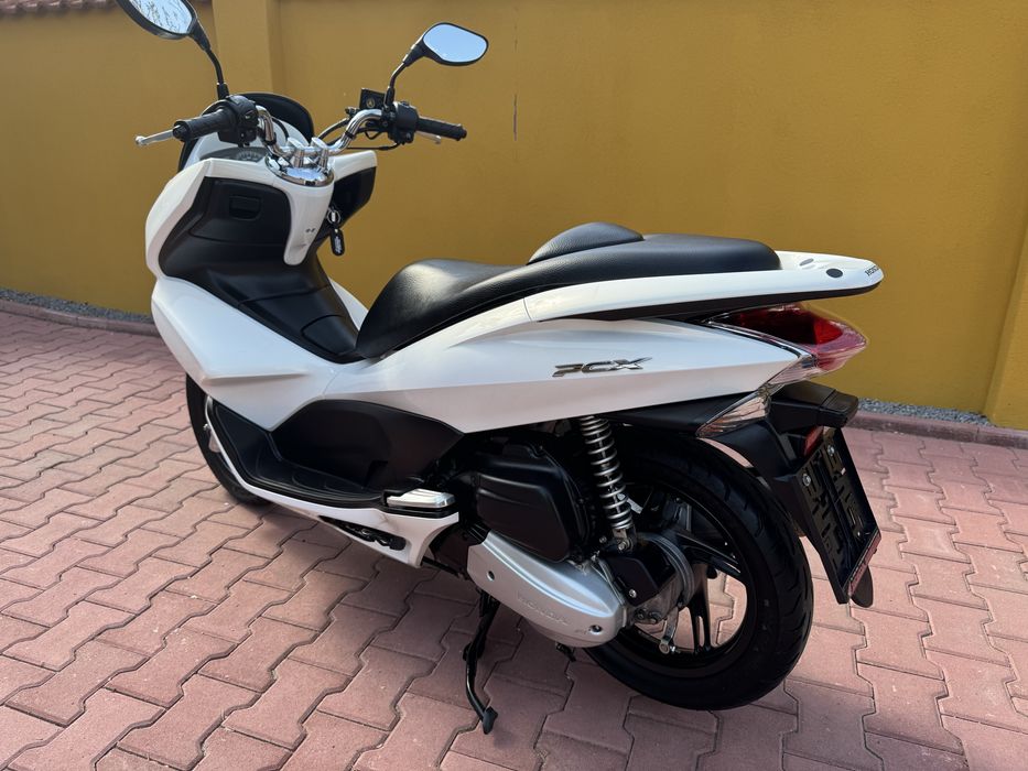 Honda PCX 125 alb perlat