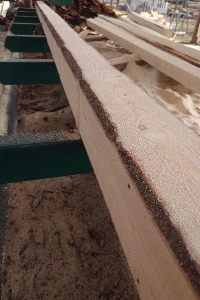 Stâlpi, grinzi, căpriori pentru foișoare și construcții aparente .