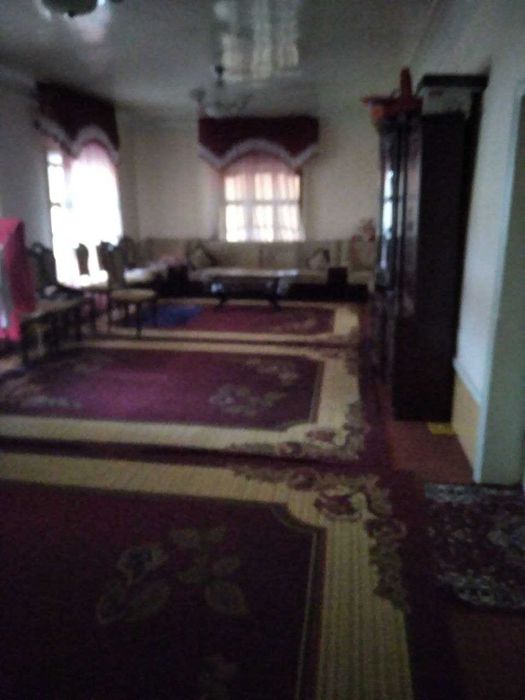 Uy sotiladi,hovli-joy.