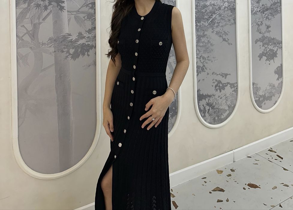 Платье сандра покупала за 35К, продам за 20