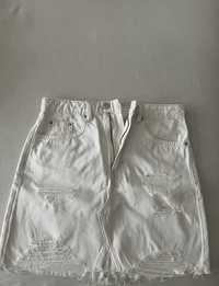 Лятна къса бяла дънкова пола от H&M