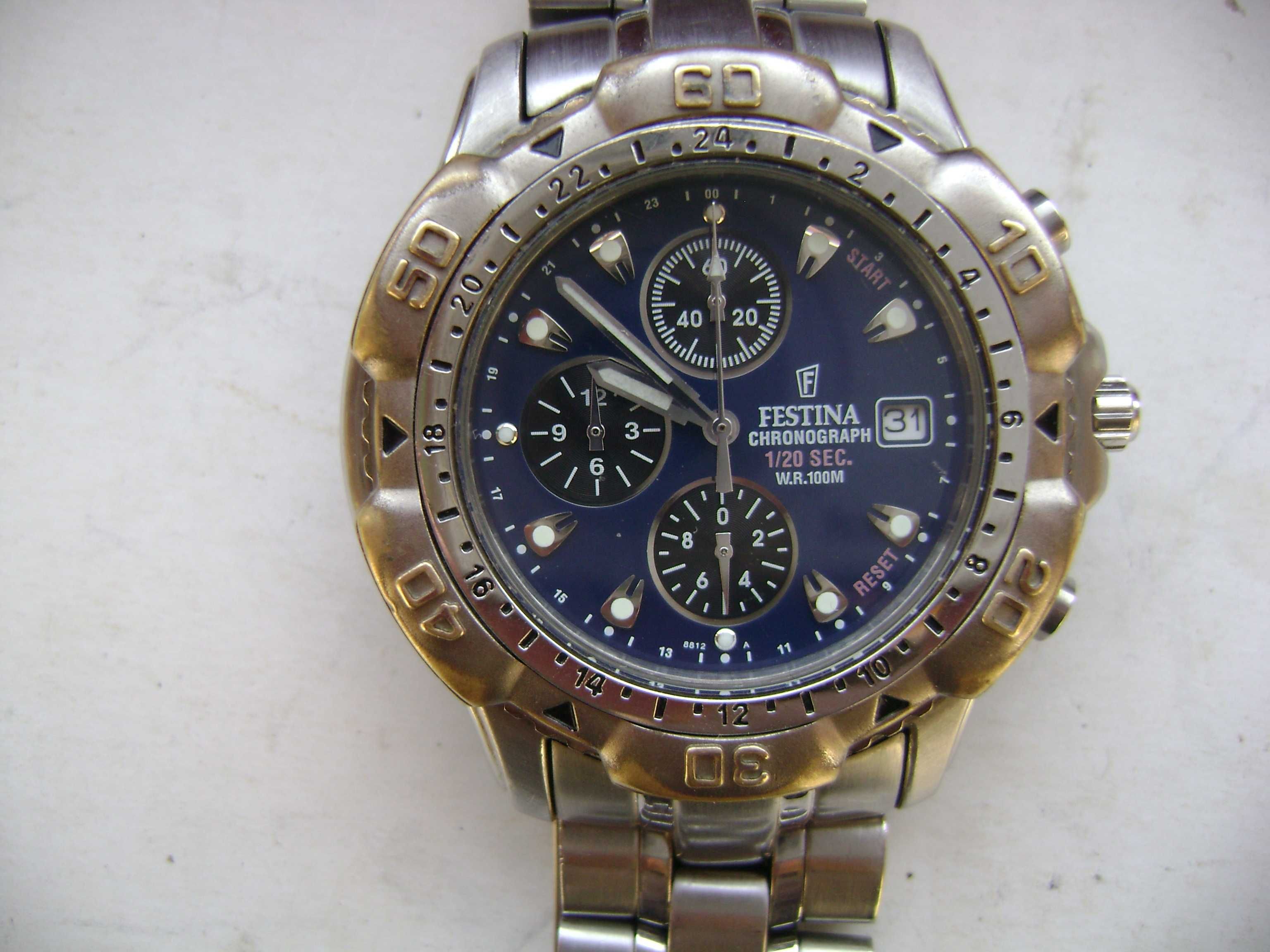 Продавам мъжки часовник FESTINA Chronograph