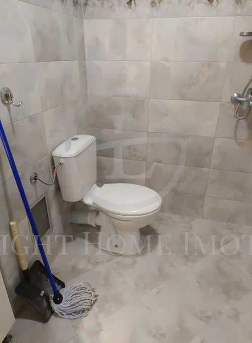 Продава се Тристаен апартамент в Пловдив, Тракия - 68 кв.м за 1912 €/кв.м - Снимка #8