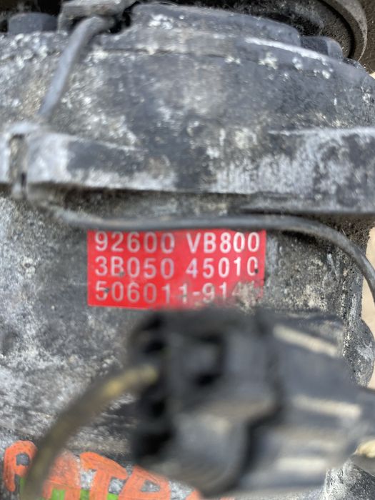 Компресор климатик Nissan Patrol 2002год.