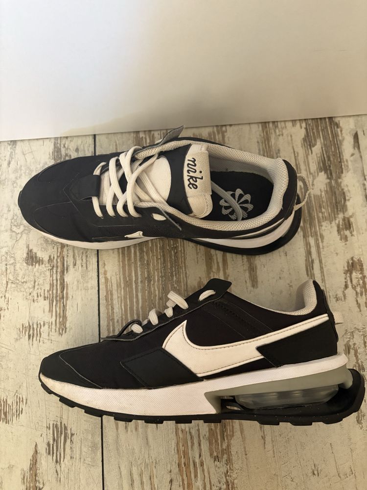 Дамски маратонки NIKE