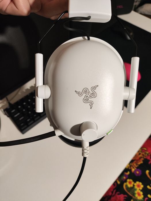 Наушники razer v2