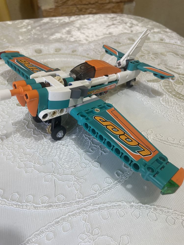 Самалет Lego technic 42117 (инструкция в комплекте)