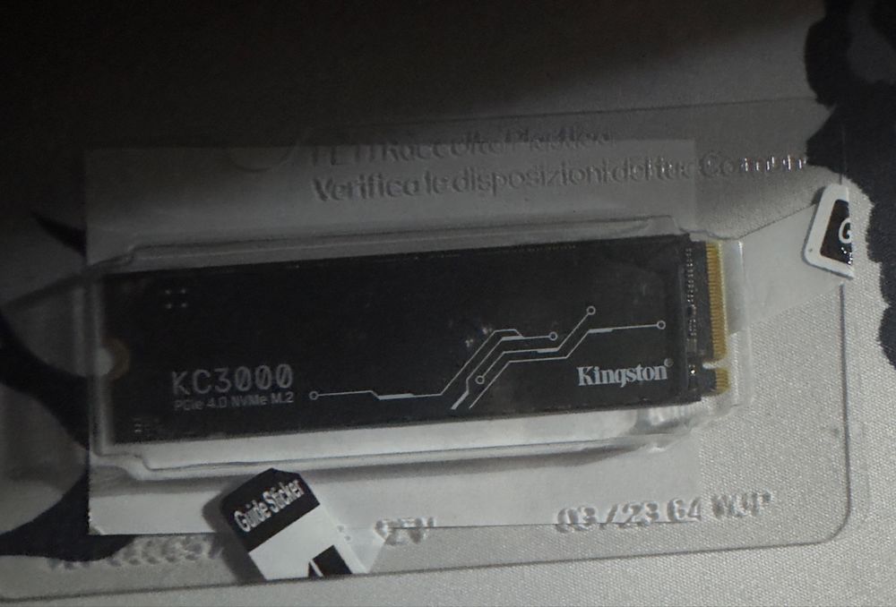 Ssd kingston в хорошем состоянии.512 гб ТОРГА НЕТУ