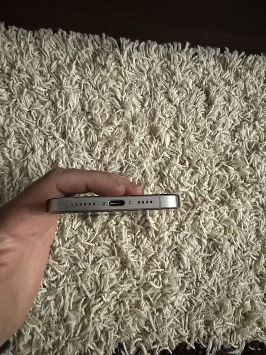 Vand/schimb iPhone 16 Pro Max 256GB white titanium factura+garantie