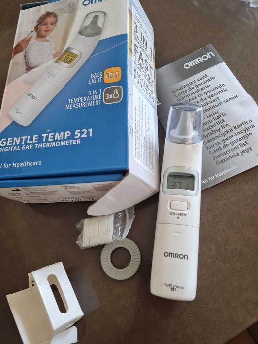 Termometru de ureche OMRON 521