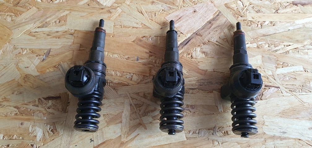 Injector Audi/Volkswagen/Skoda/Seat cod: 038 130 073 BH  /BW