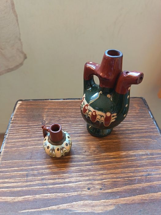 Стари малки стомнички