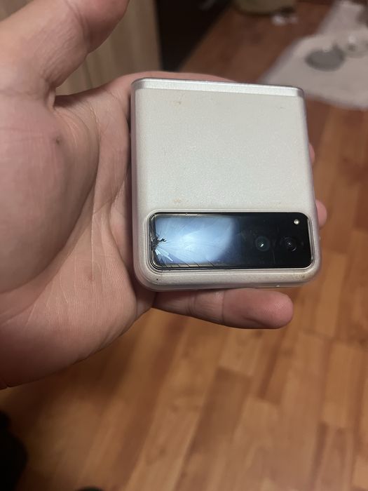 Vand mototola Razr 40