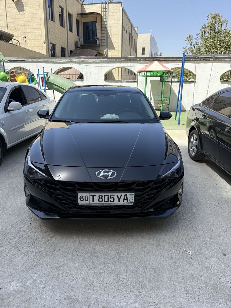 Hyundai elantra 2021