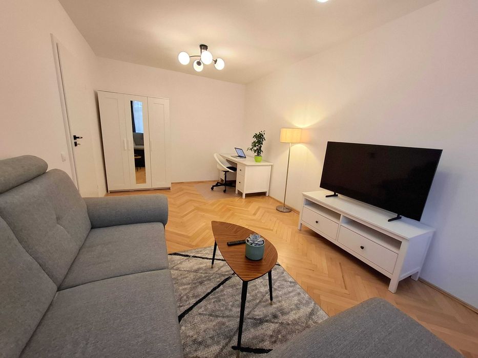 Apartament modern, complet renovat, prima închiriere