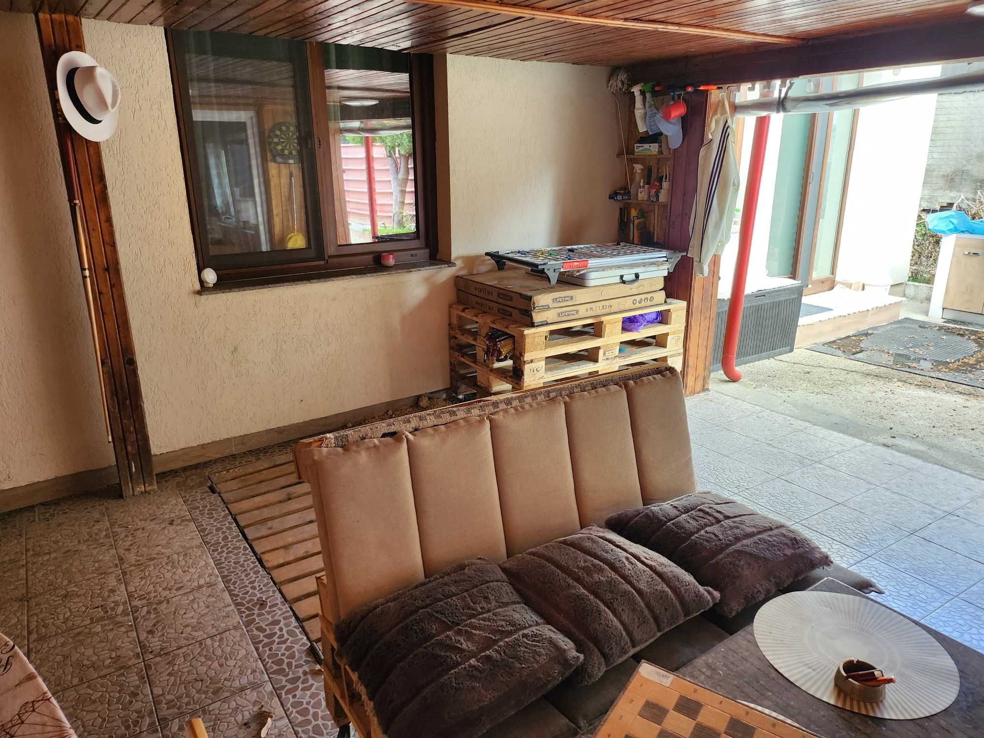 Casa de vanzare CENTRU Bacaului Locuinta + Afacere