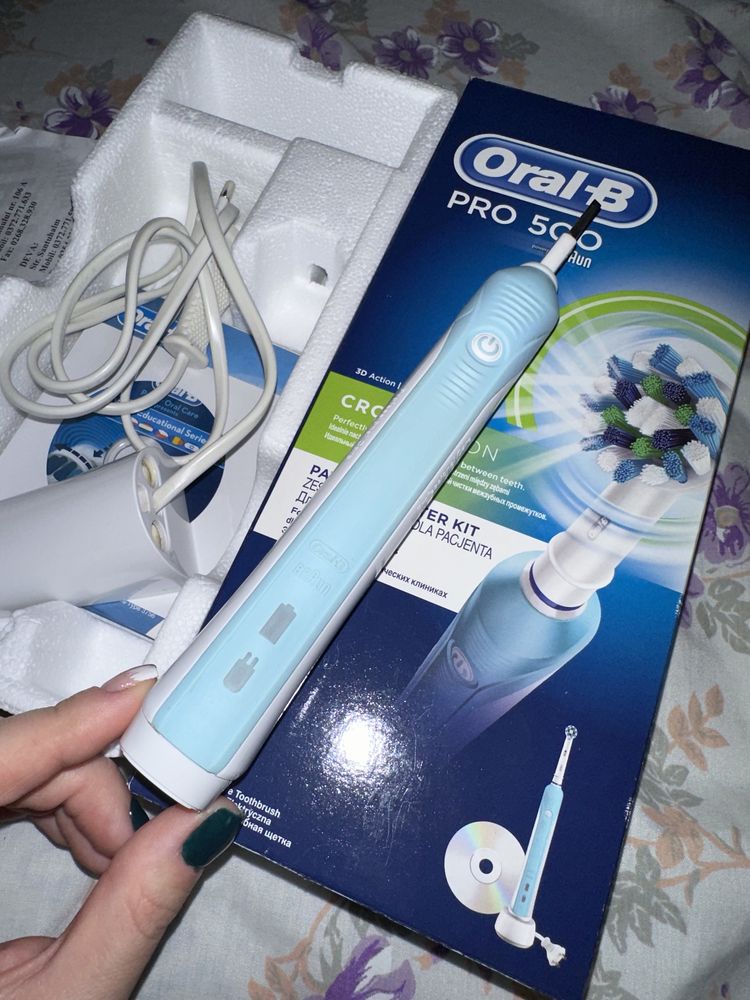 Periuța electrică Oral-B Pro 500