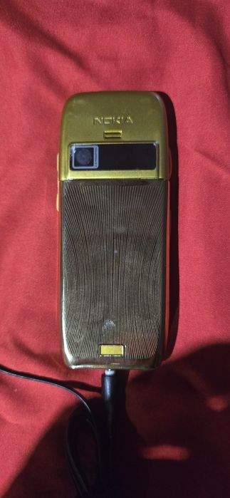 Nokia E51 petru colectionari