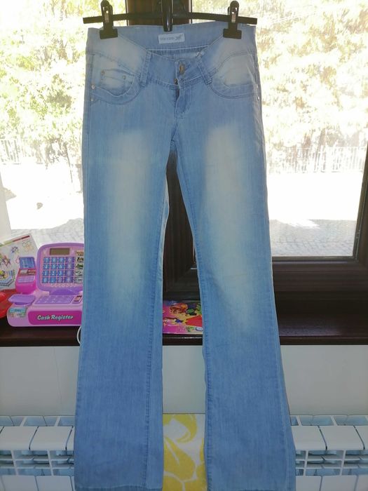 Дънки и панталони