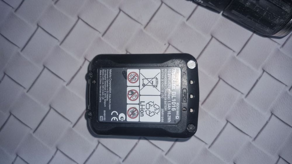 Продам Makita DF333D 12v