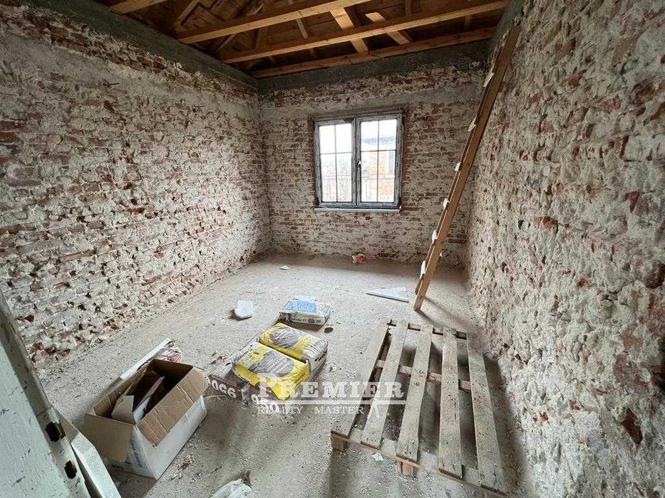 Нова, едноетажна къща в село Тръстиково на 25 км от Бургас