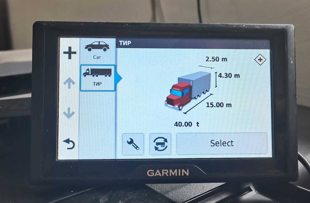Навигация  за камион Garmin DEZL 580/51 актуални карти за 2025 г