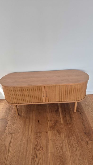 De vanzare comoda moderna nou, covor nou