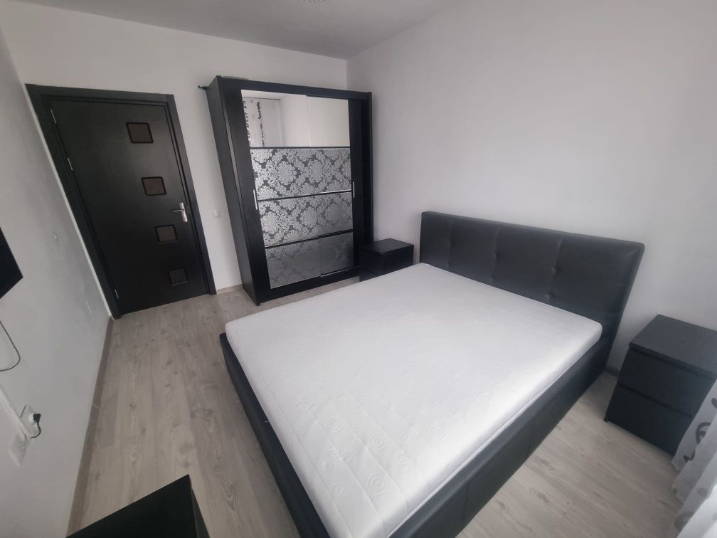 Inchiriez apartament 2 camere plus mansarda/ Berceni