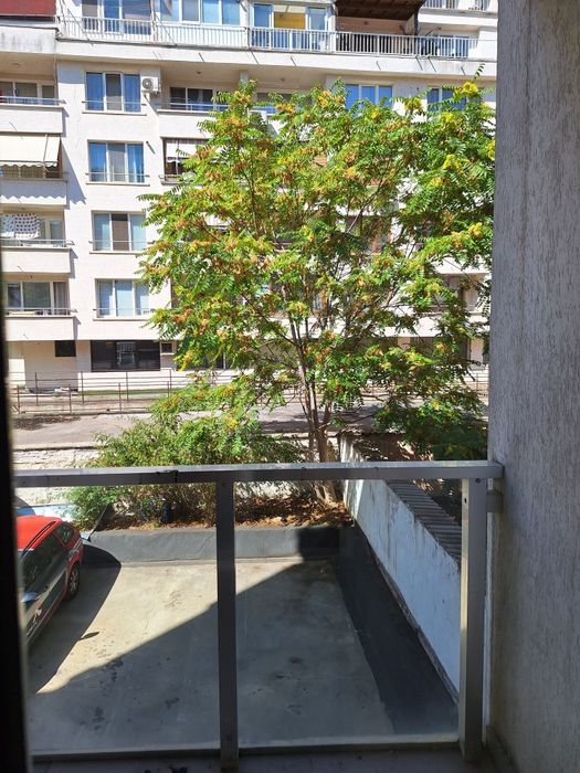 Дава се под наем Двустаен апартамент в София, Хладилника - 65 кв.м за 714 € - Снимка #9