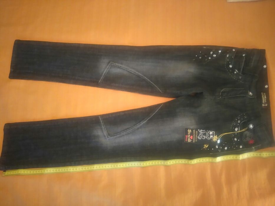 Blugi rari, deosebiti, noi. Cavalli +