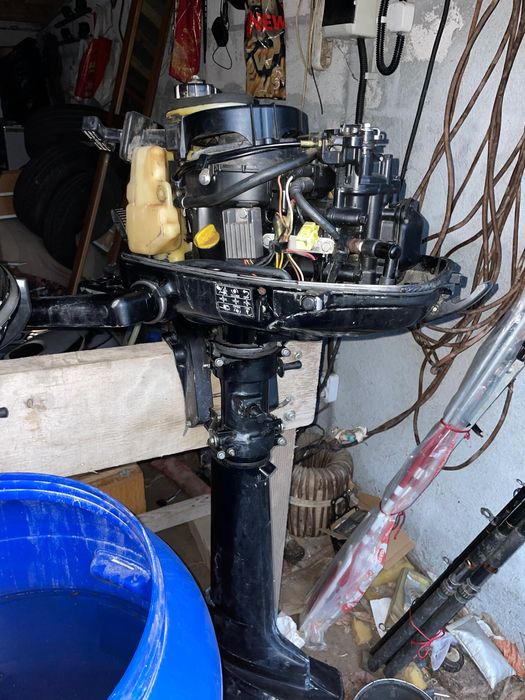 Vand 2 motoare barca