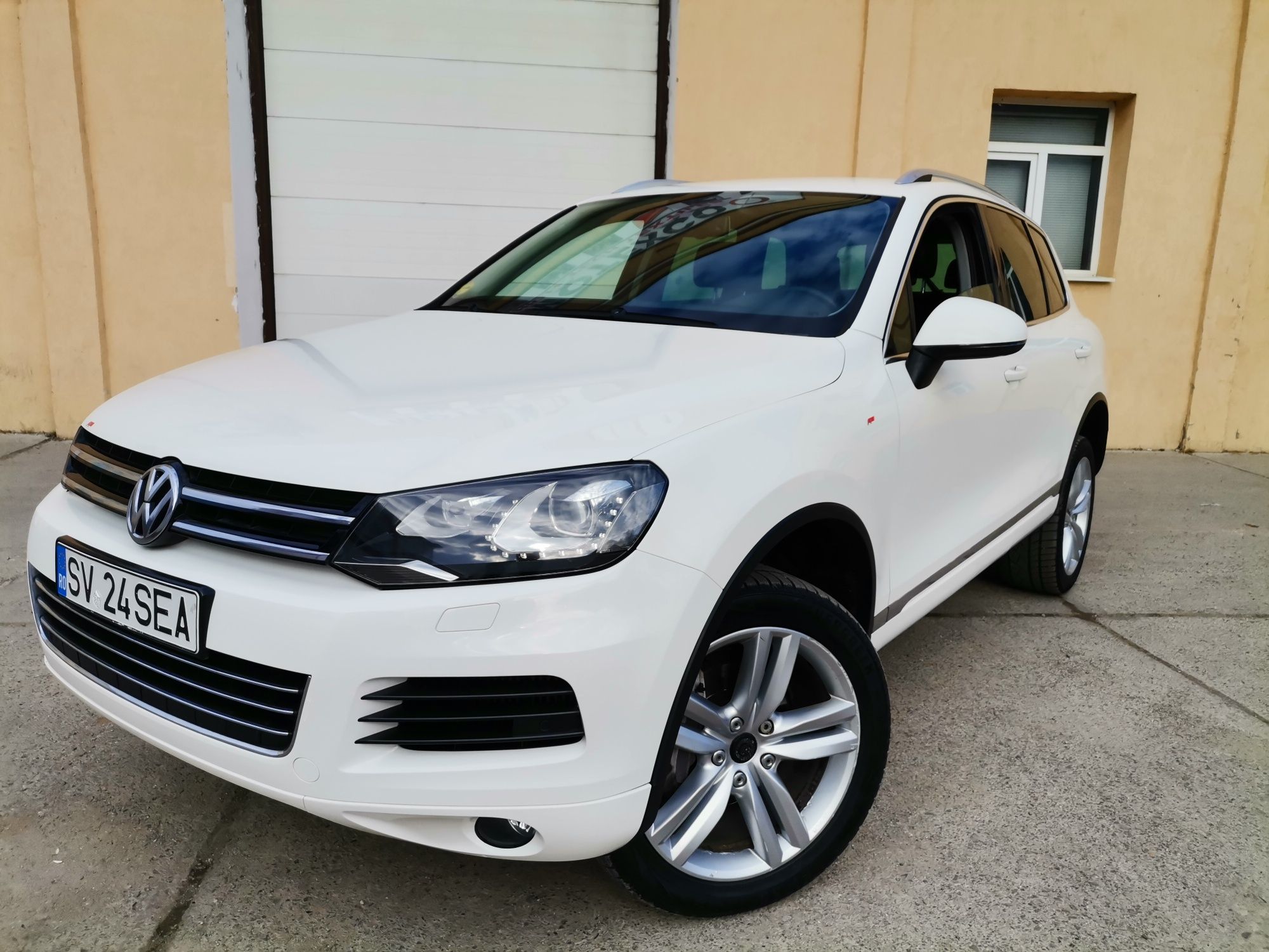 W TOUAREG,3.0 TDI ,4 MOTION ,245 CP ,Led, Navi
An 2012