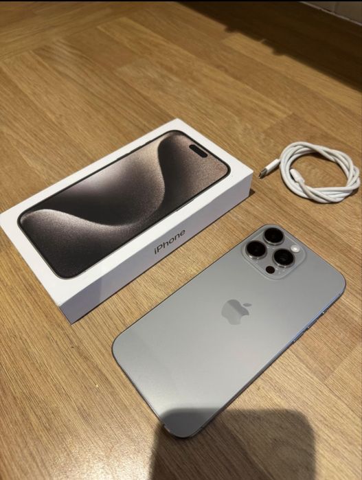 Iphone 15 pro max natural titanium