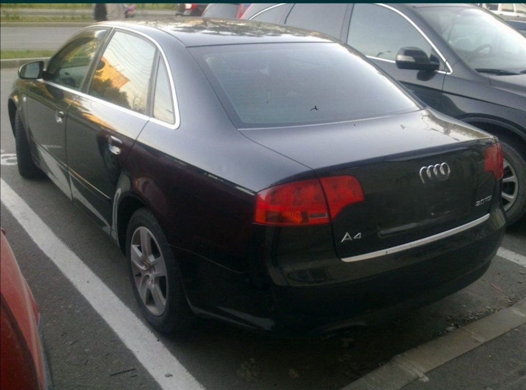 Aripa dreapta spate audi a4 b7 berlina 2.0 tdi 140 cp BLB