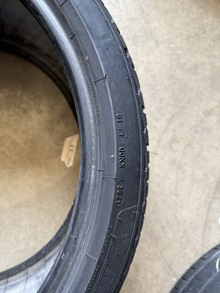 315/30/21//275/35/21 MICHELIN