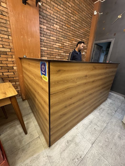 Bar sotiladi recepshin uchun