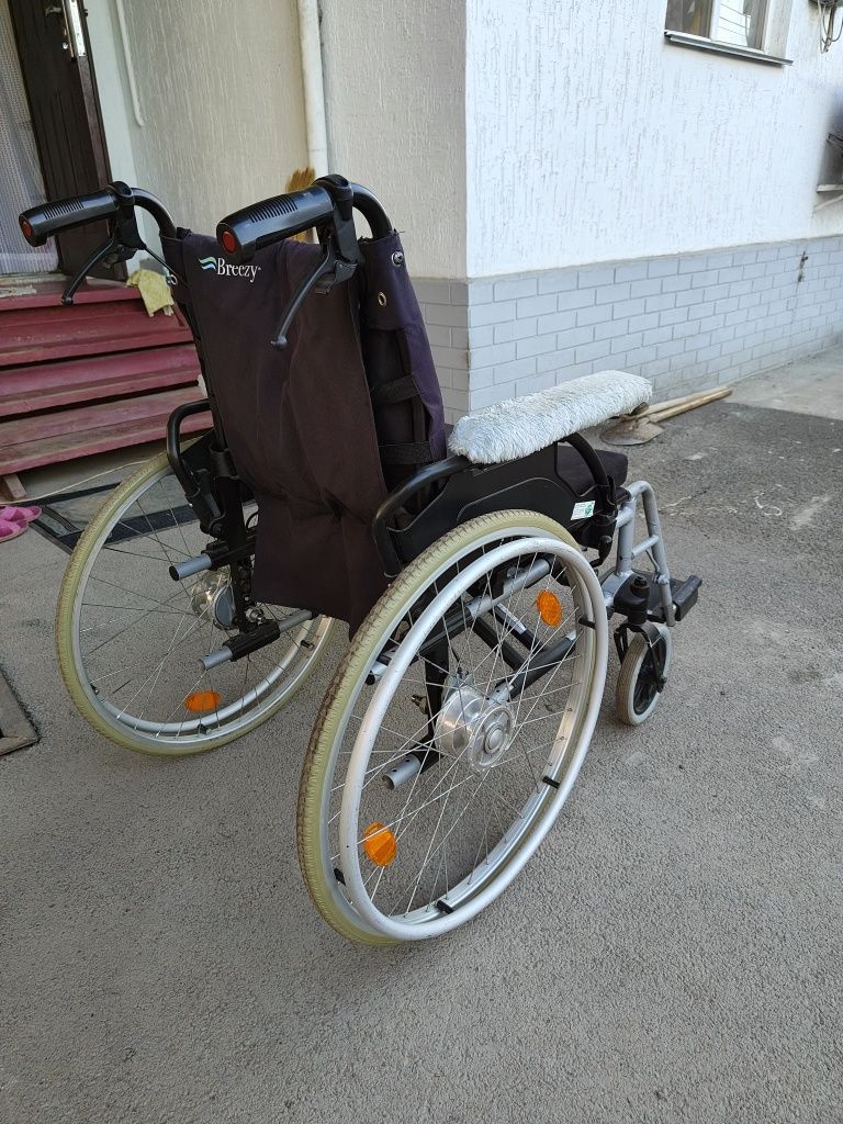 Инвалидное кресло б/у в хорошем состоянии
