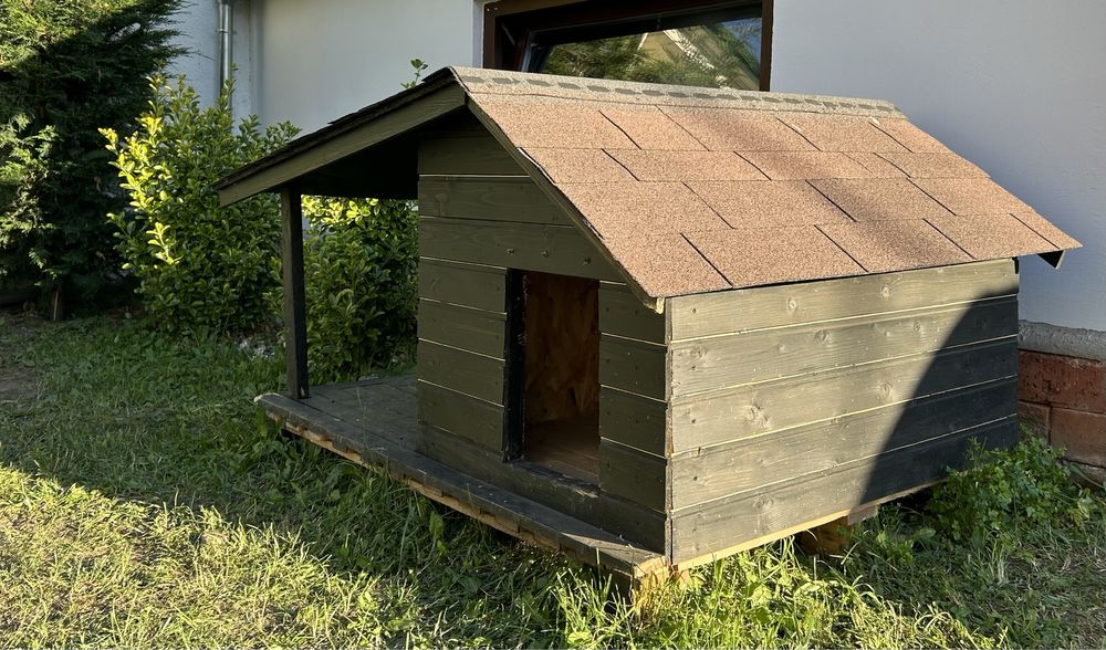 Cușcă câine, manufactură, din osb și lambriu