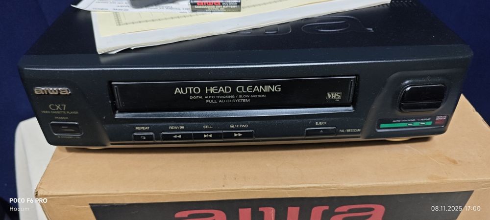 Видеоплеер Aiwa . Почти новый. Посмотрели пару кассет и убрали