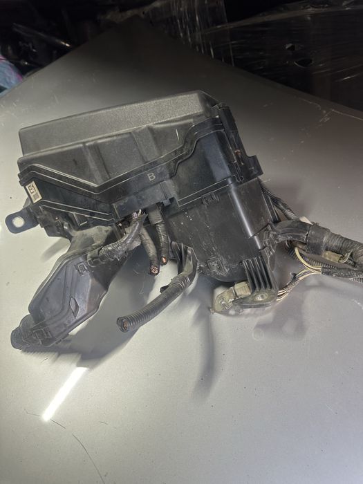 Блок передохранетелей Камри 50,55