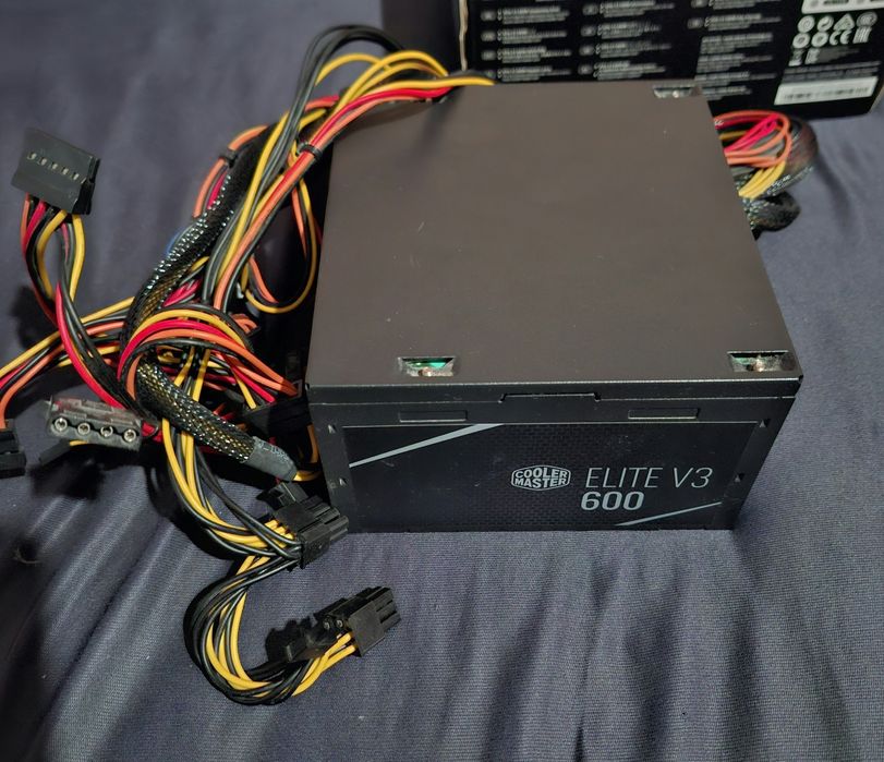 Захранване Cooler Master Elite V.3 600W