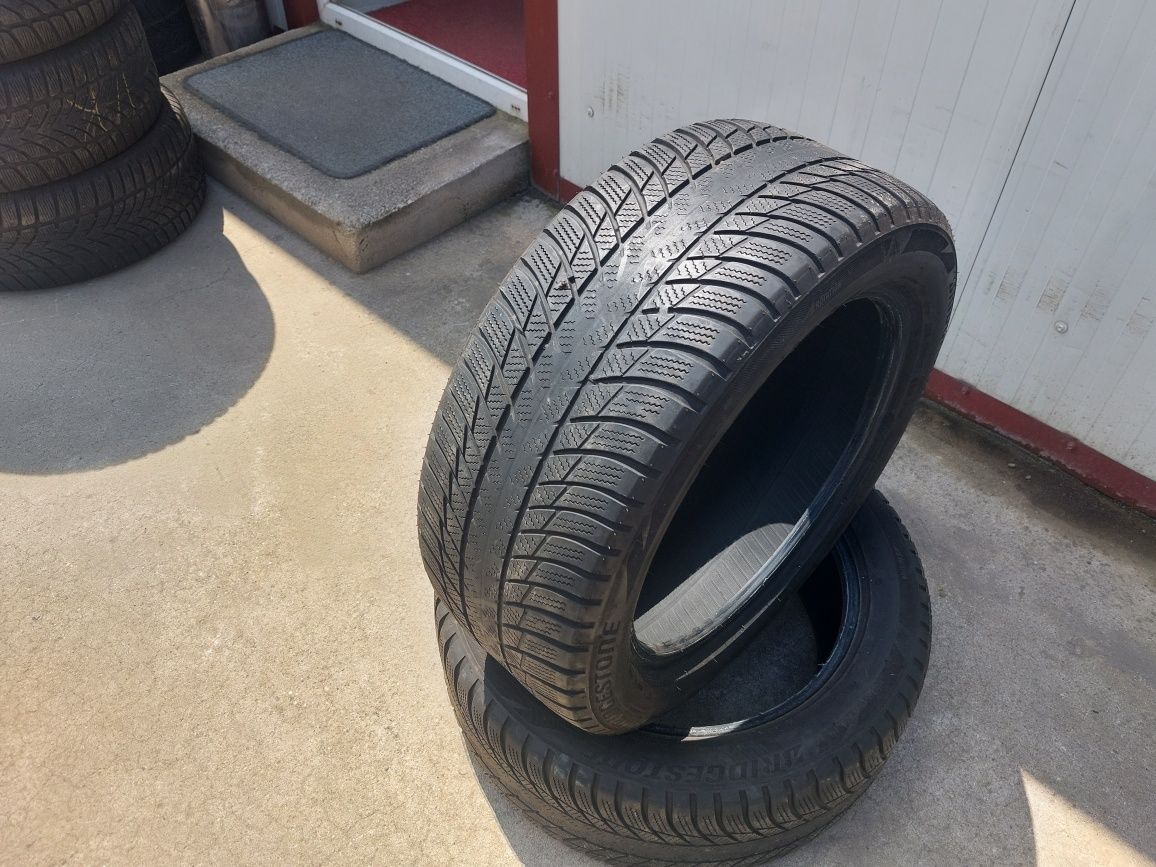 50 lei bucata! Doua anvelope M+S/IARNA 225 50 17 Bridgestone
