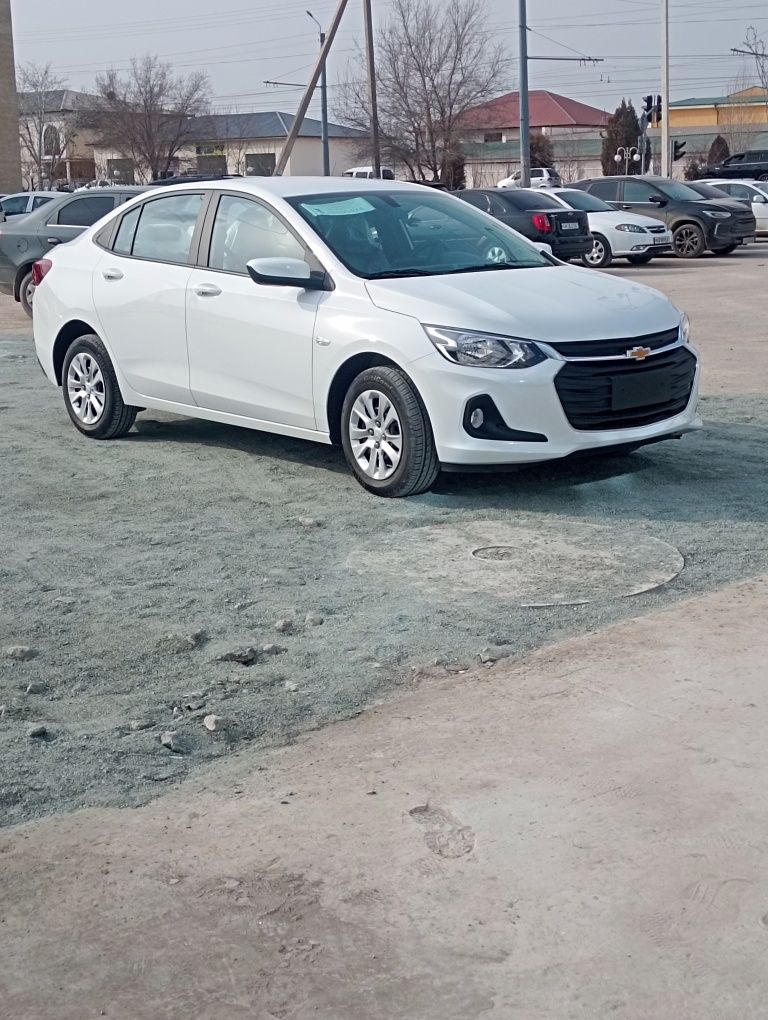 Chevrolet Onix 3 pozisiya